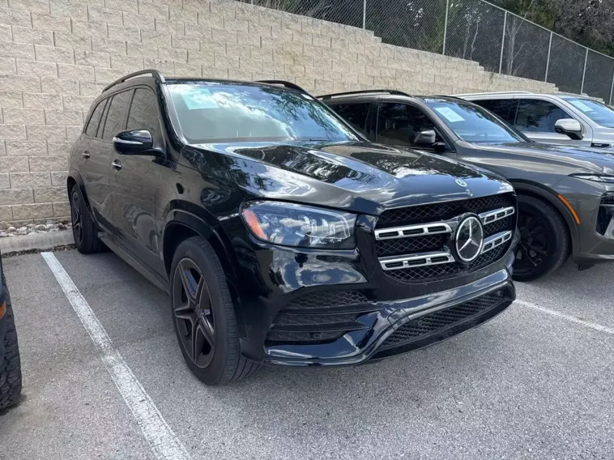2023 Mercedes Benz GLS 450 4MATIC photo 1