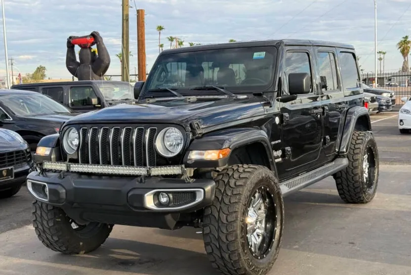 2018 Jeep Wrangler Unlimited Sahara photo 1