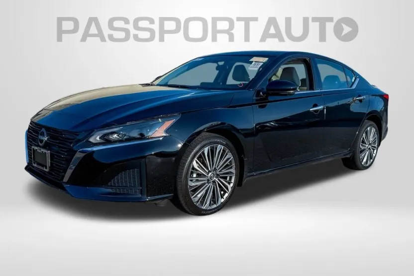 2025 Nissan Altima 2.5 SL photo 1