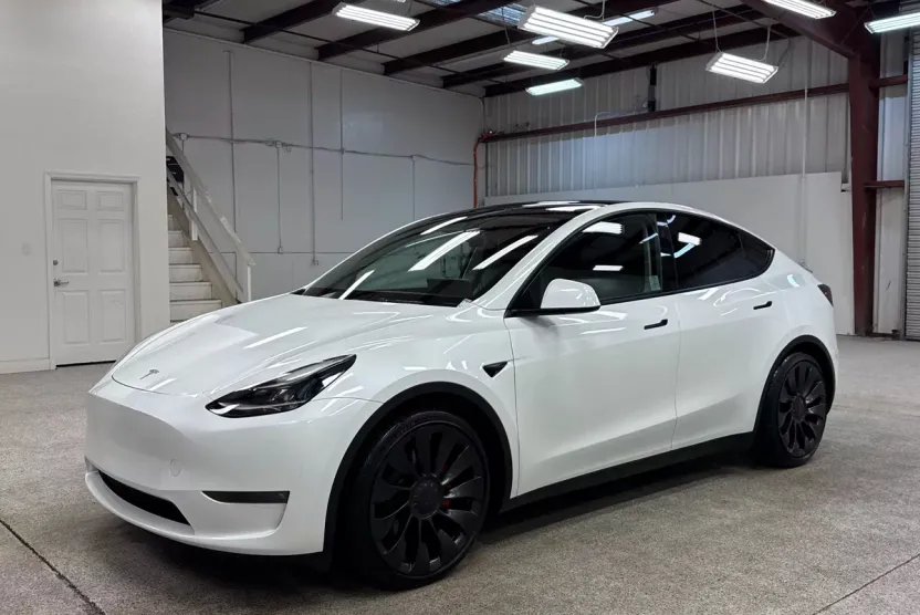 2023 Tesla Model Y Performance photo 1