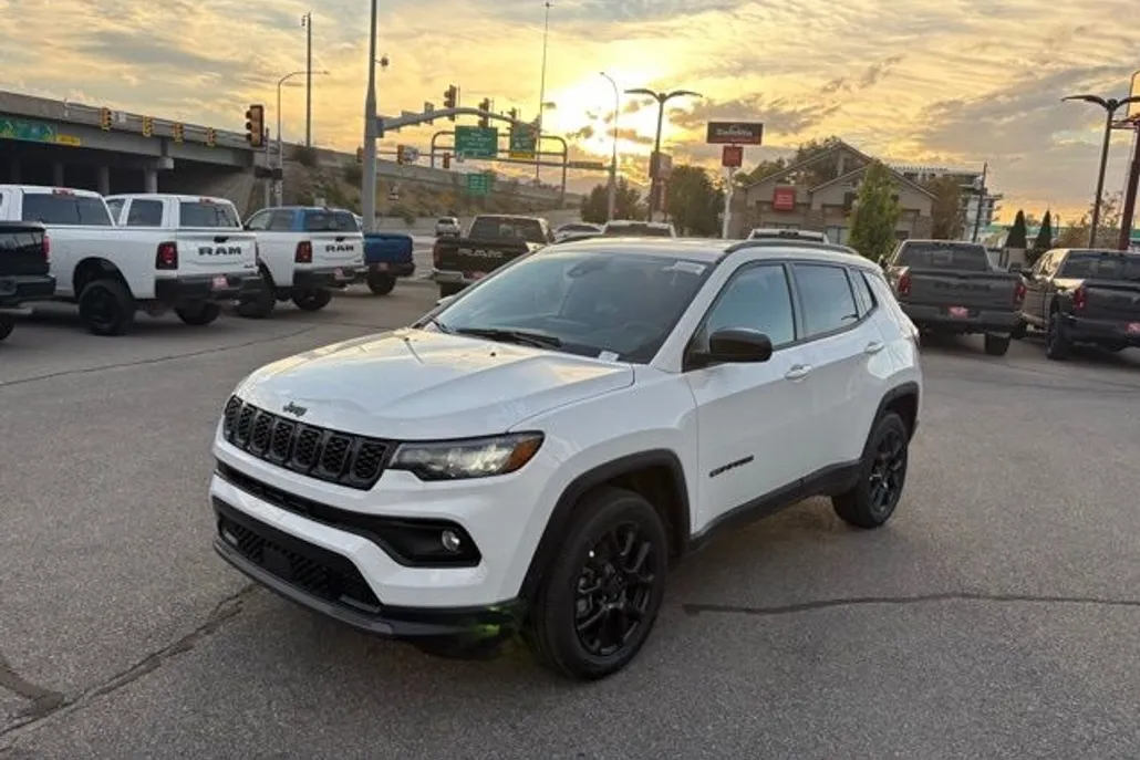 2026 Jeep Compass Latitude Altitude photo 1