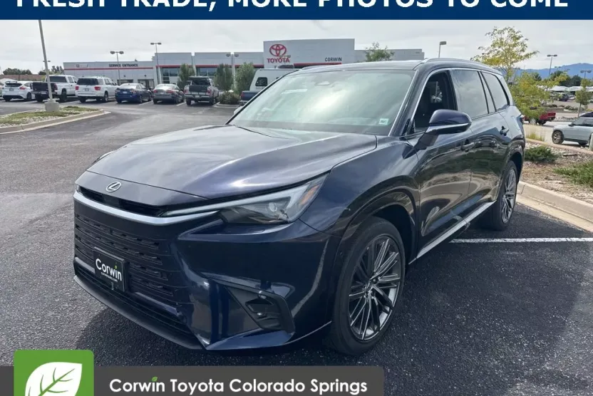 2025 Lexus TX 550h+ Luxury photo 1