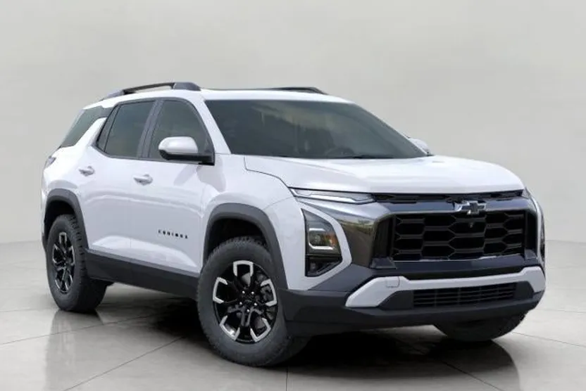 2026 Chevrolet Equinox ACTIV photo 1