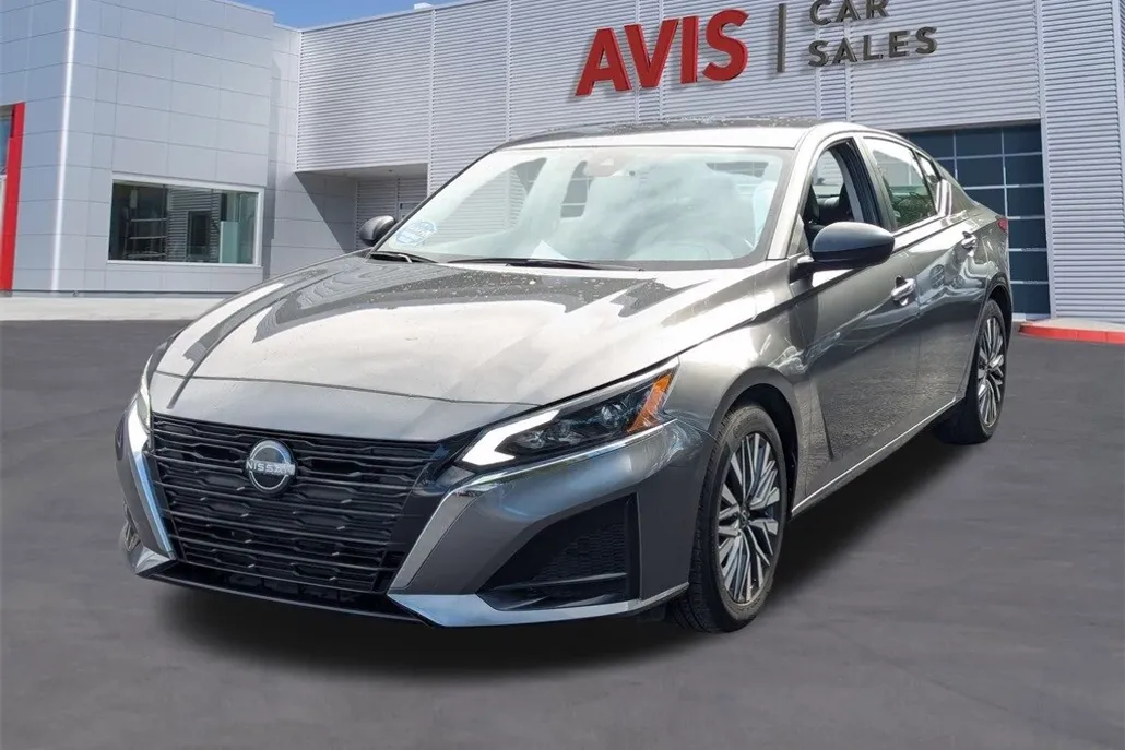 2024 Nissan Altima 2.5 SV photo 1