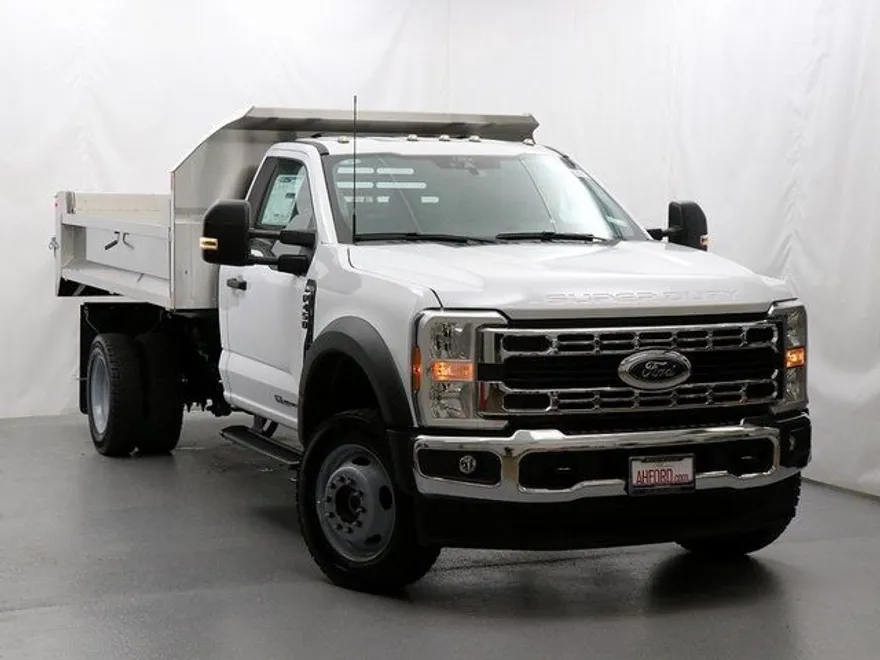 2025 Ford F-450 XL photo 1