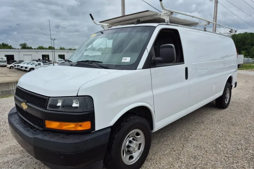 2022 Chevrolet Express 2500 Work Cargo Van photo 1