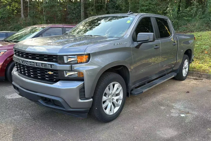 2022 Chevrolet Silverado 1500 Custom photo 1