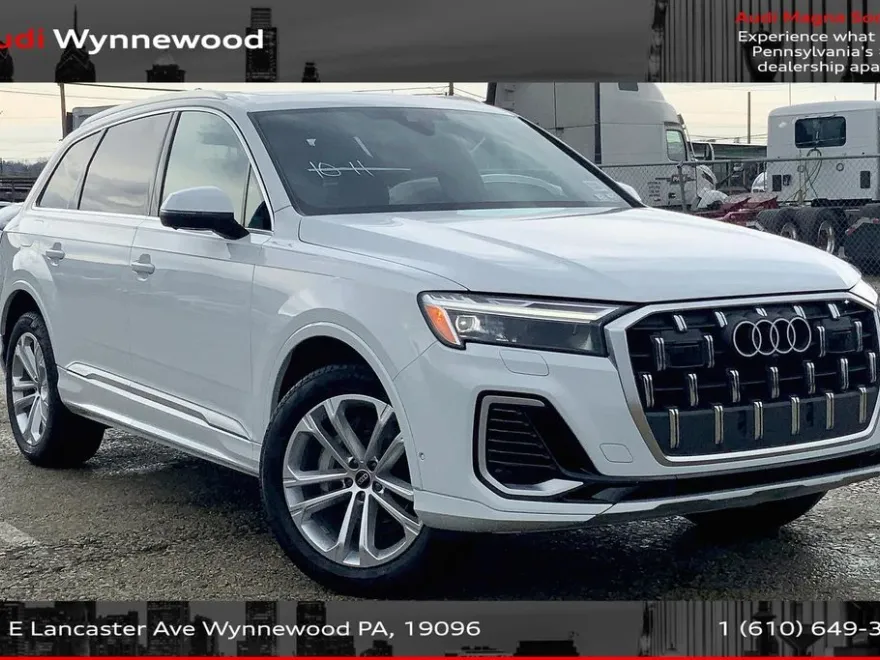 2025 Audi Q7 55 Premium Plus photo 1