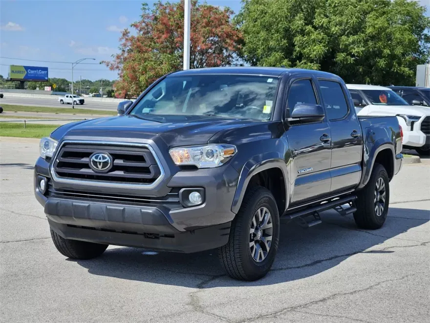 2020 Toyota Tacoma SR5 photo 1