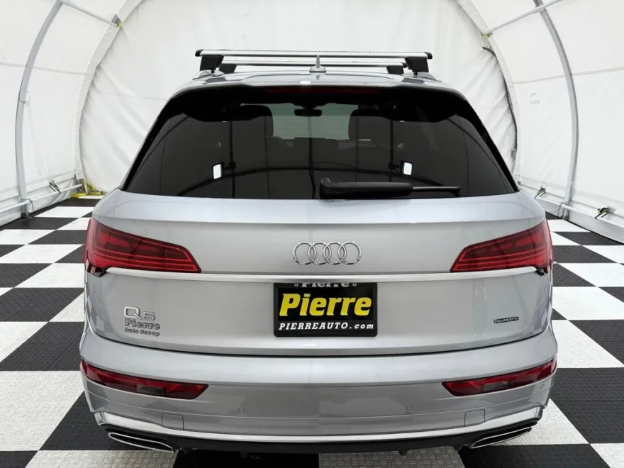 2023 Audi Q5 45 S line Premium photo 1