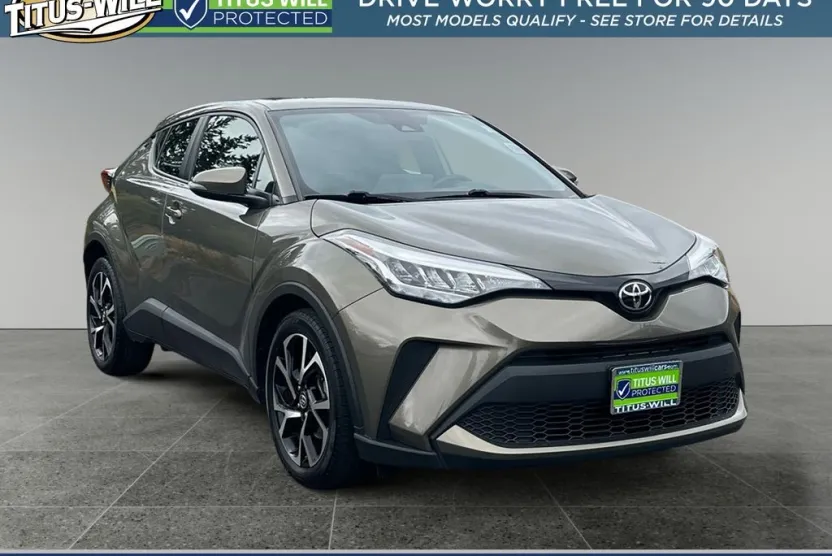 2021 Toyota C-HR XLE photo 1