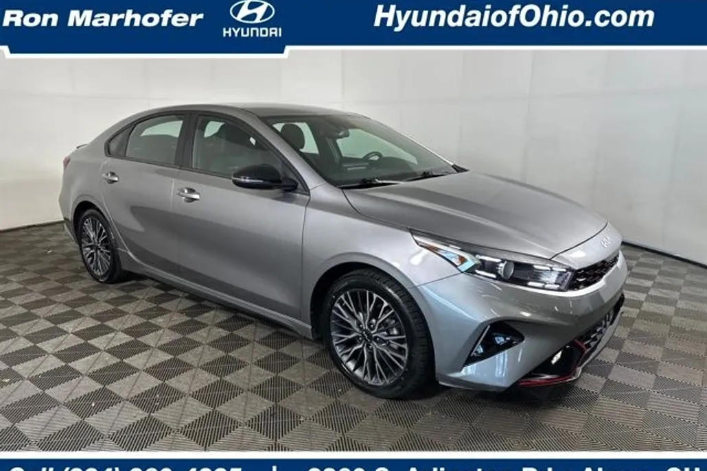2023 Kia Forte GT-Line photo 1