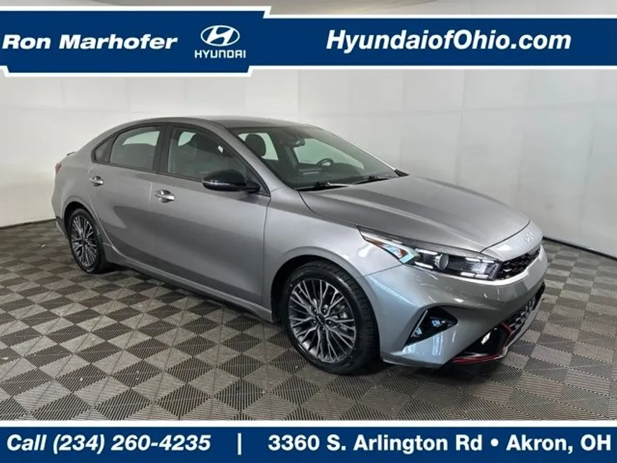 2023 Kia Forte GT-Line photo 1