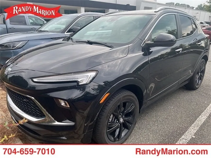 2024 Buick Encore GX Sport Touring photo 1