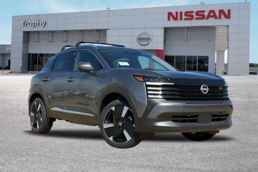 2026 Nissan Kicks SR photo 1