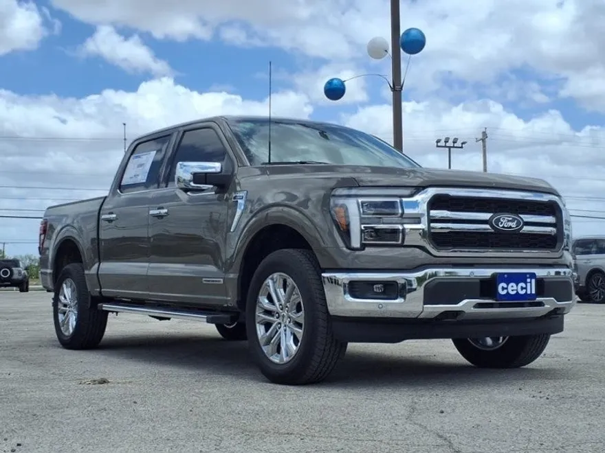 2025 Ford F-150 Lariat photo 1