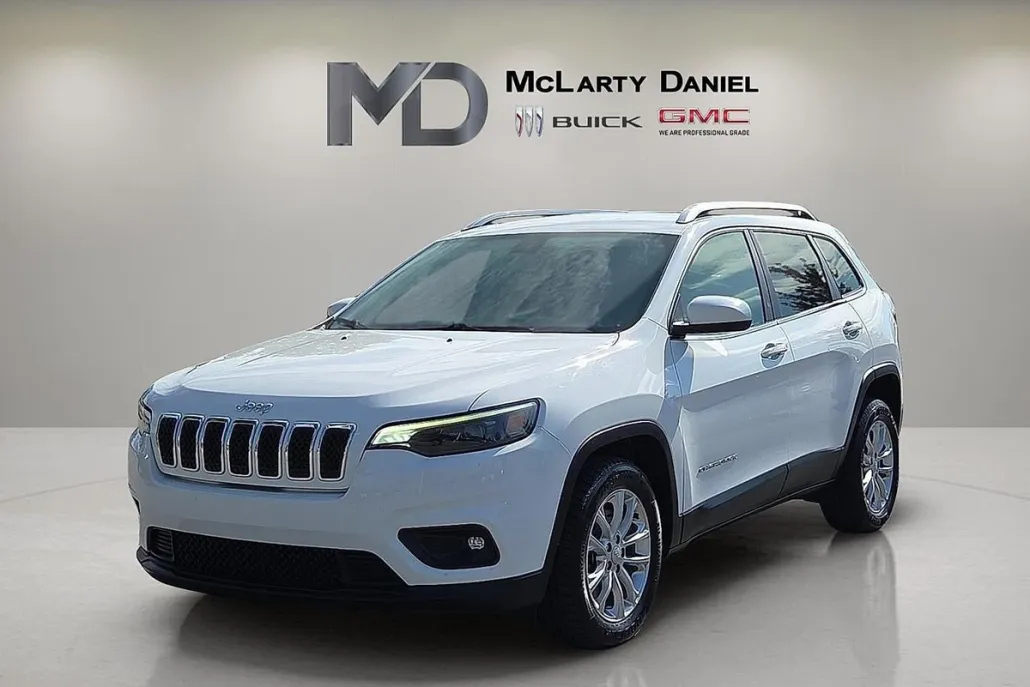 2019 Jeep Cherokee Latitude photo 1