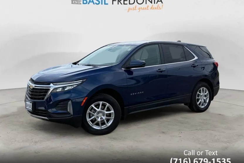 2022 Chevrolet Equinox LT photo 1