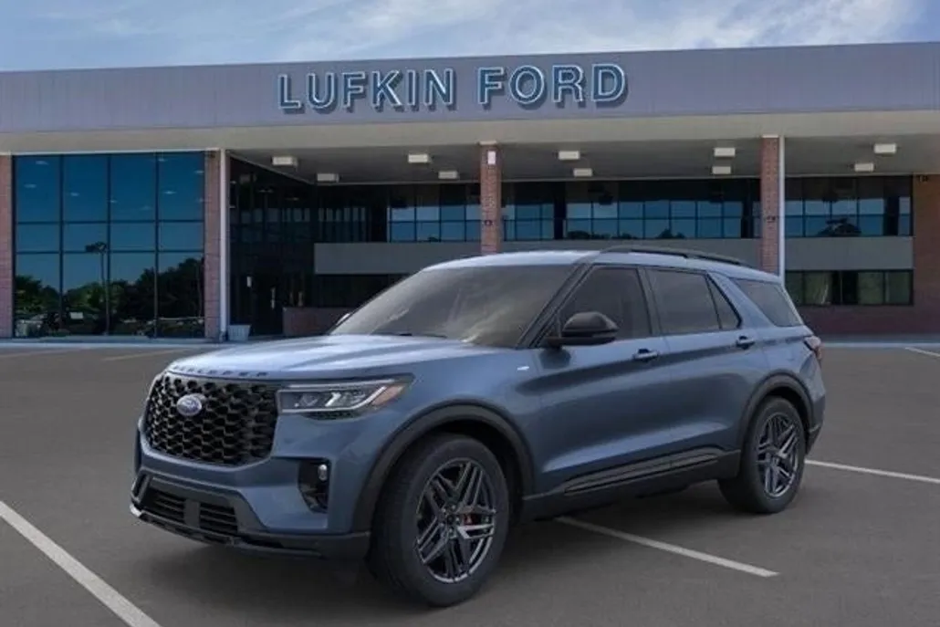 2025 Ford Explorer ST-Line photo 1