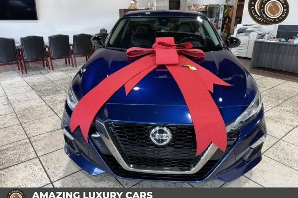 2020 Nissan Altima 2.5 SR photo 1