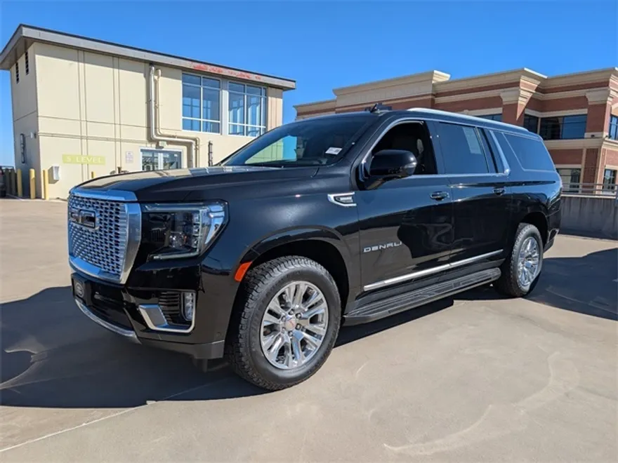 2024 Gmc Yukon XL Denali photo 1