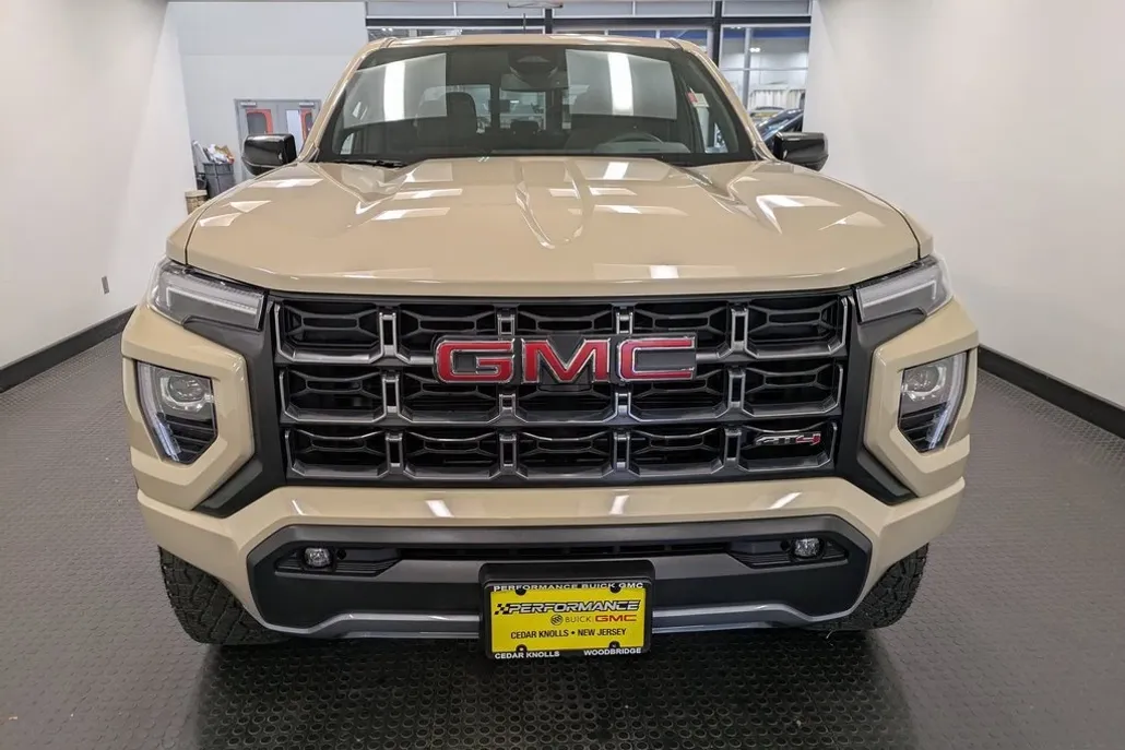 2023 Gmc Canyon AT4 photo 1