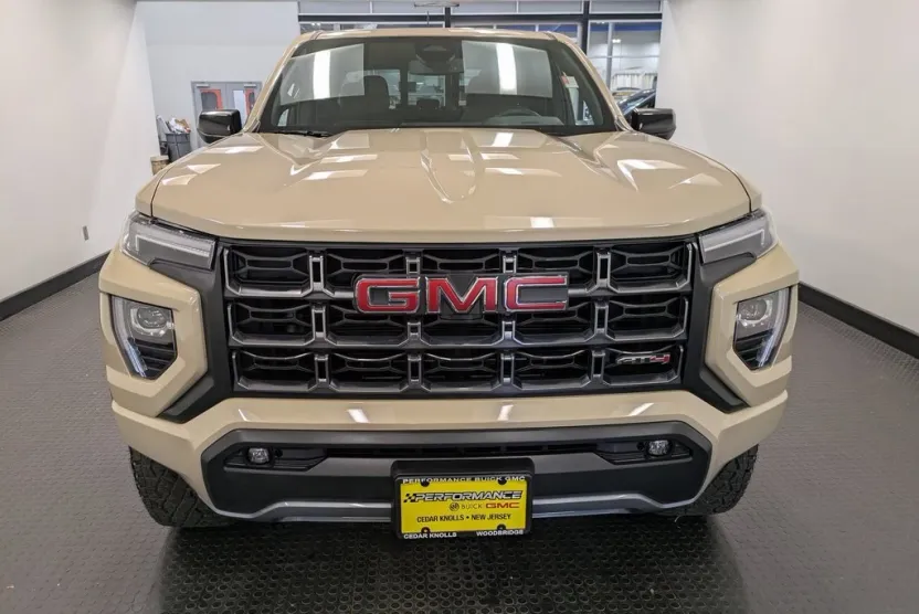 2023 Gmc Canyon AT4 photo 1