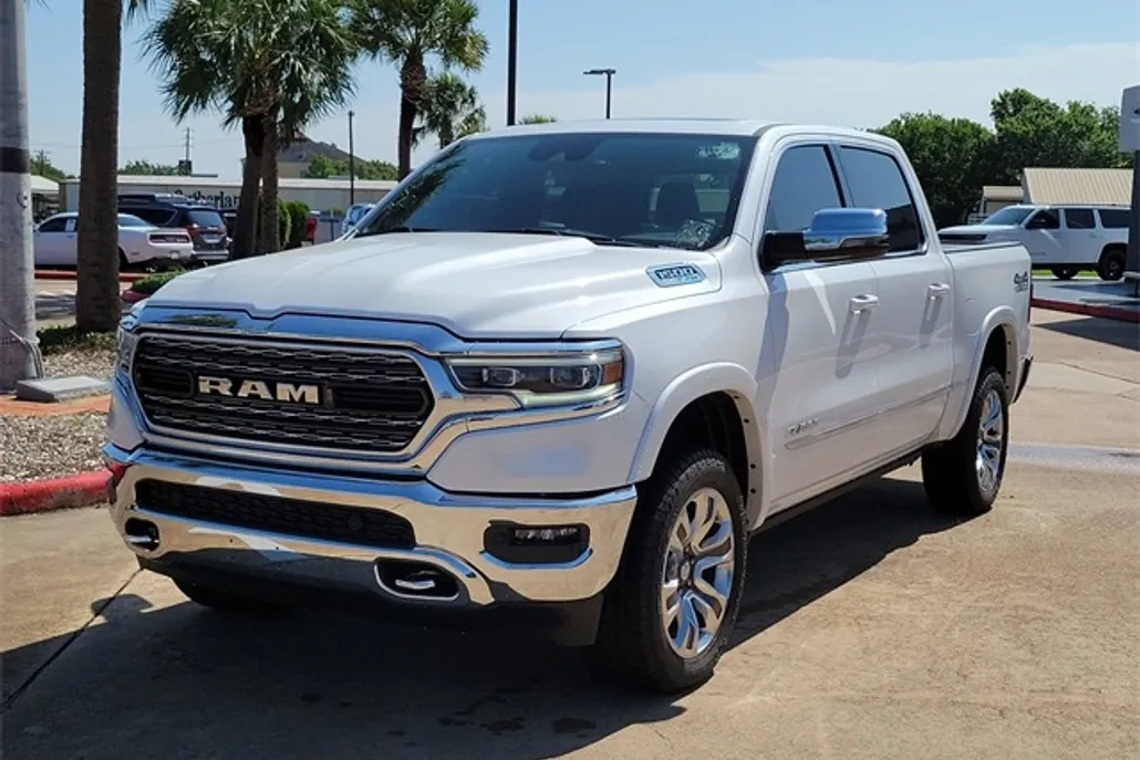 2023 Ram 1500 Limited photo 1