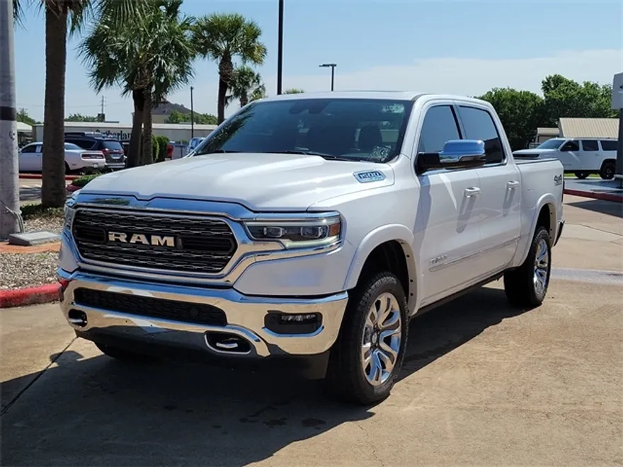 2023 Ram 1500 Limited photo 1