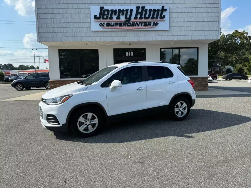 2020 Chevrolet Trax LT photo 1