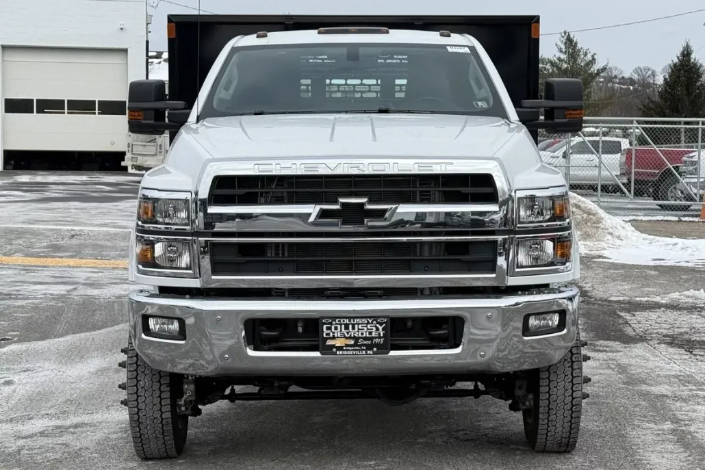 2024 Chevrolet Silverado 6500HD Work Truck photo 1