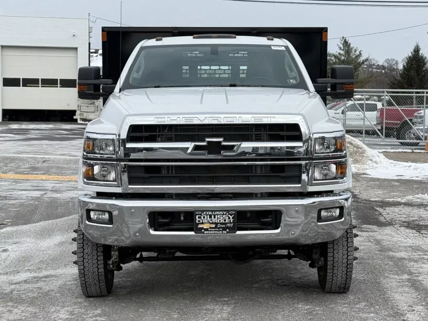 2024 Chevrolet Silverado 6500HD Work Truck photo 1
