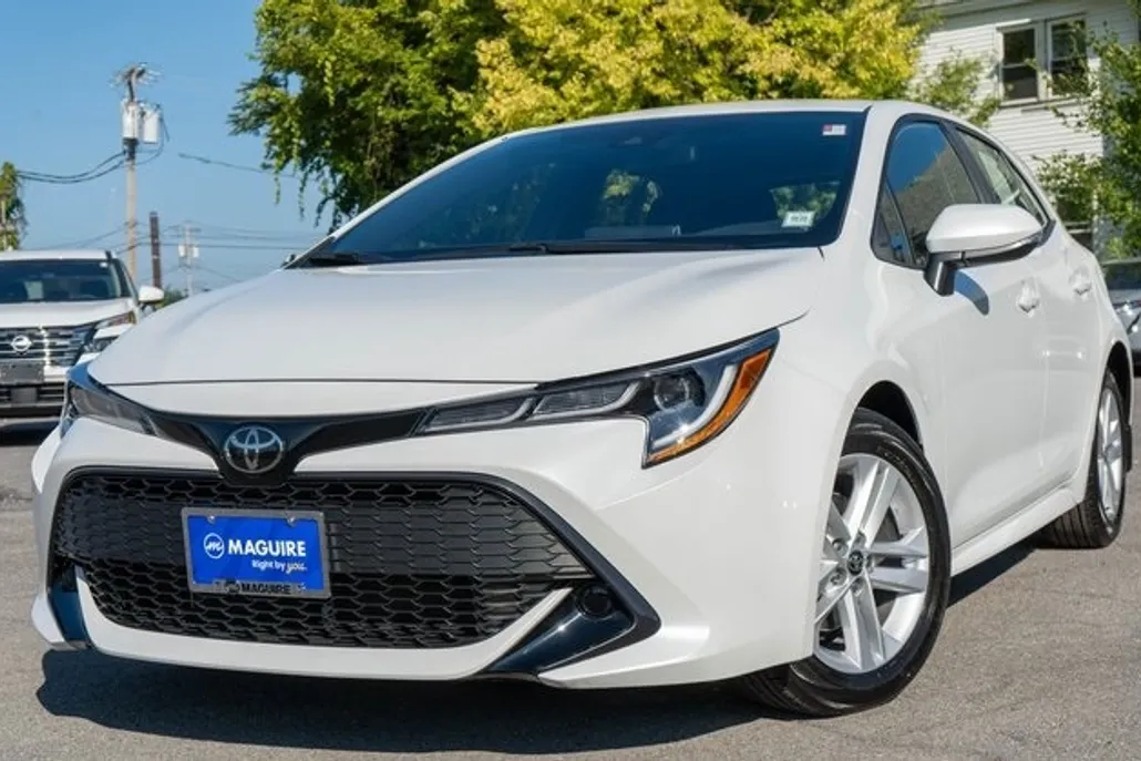 2022 Toyota Corolla SE photo 1
