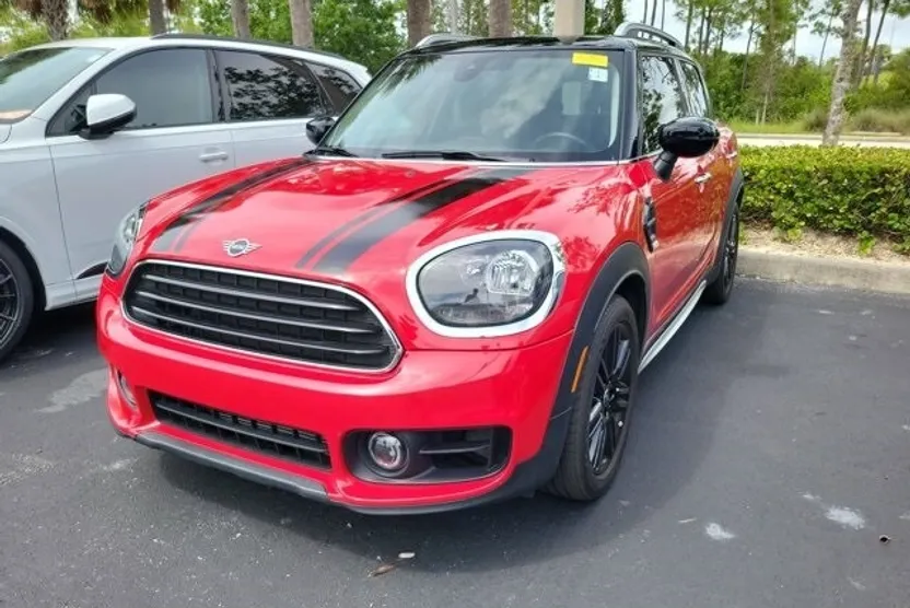 2020 Mini Countryman Signature photo 1