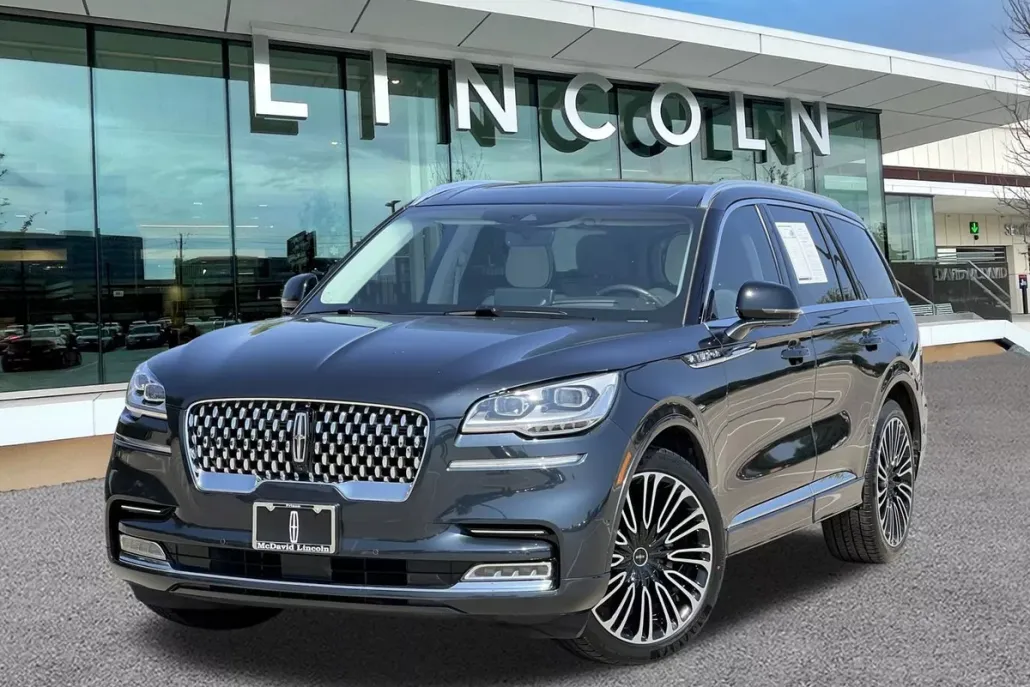 2023 Lincoln Aviator Black Label photo 1
