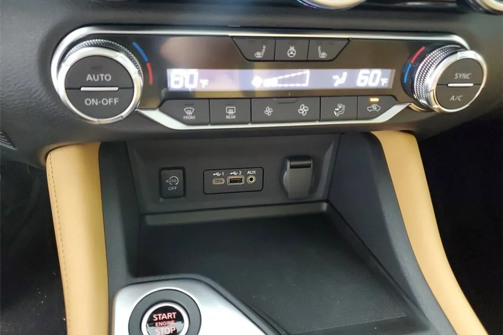 2024 Nissan Sentra SV photo 1