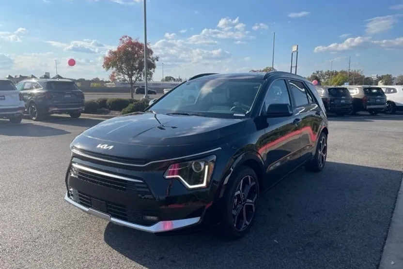 2025 Kia Niro EX Touring photo 1