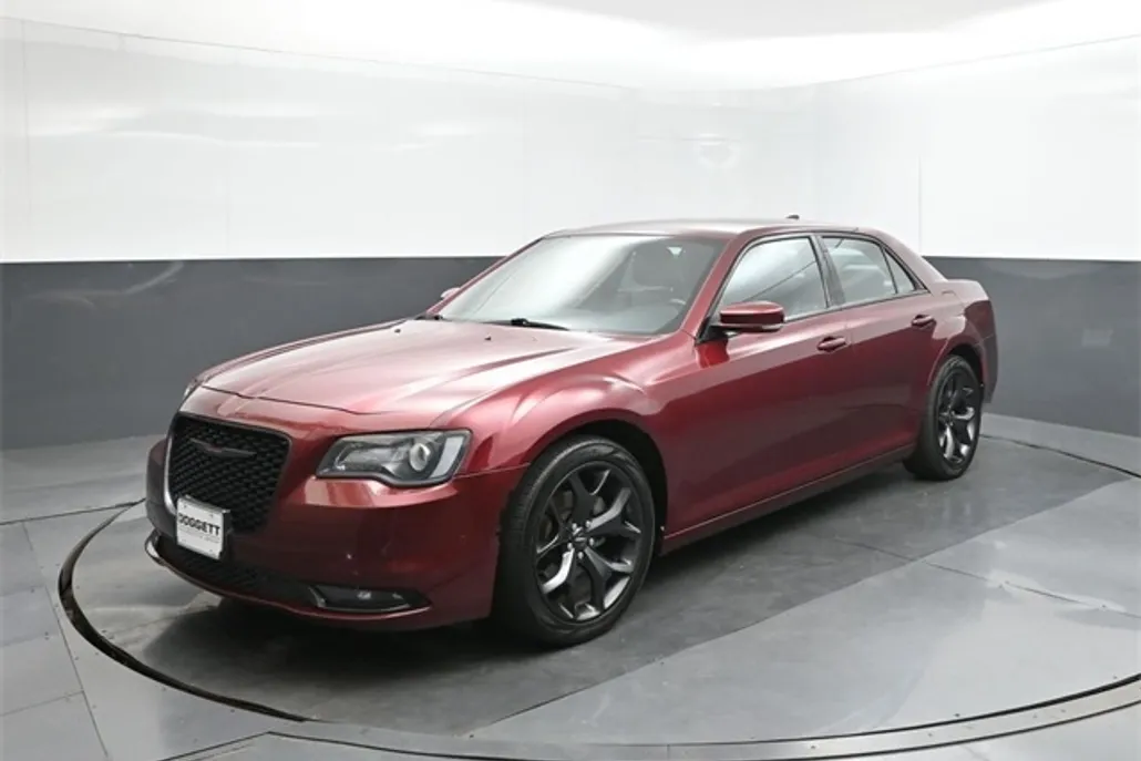 2021 Chrysler 300 S photo 1