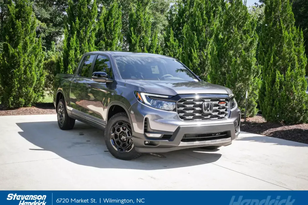 2025 Honda Ridgeline TrailSport photo 1