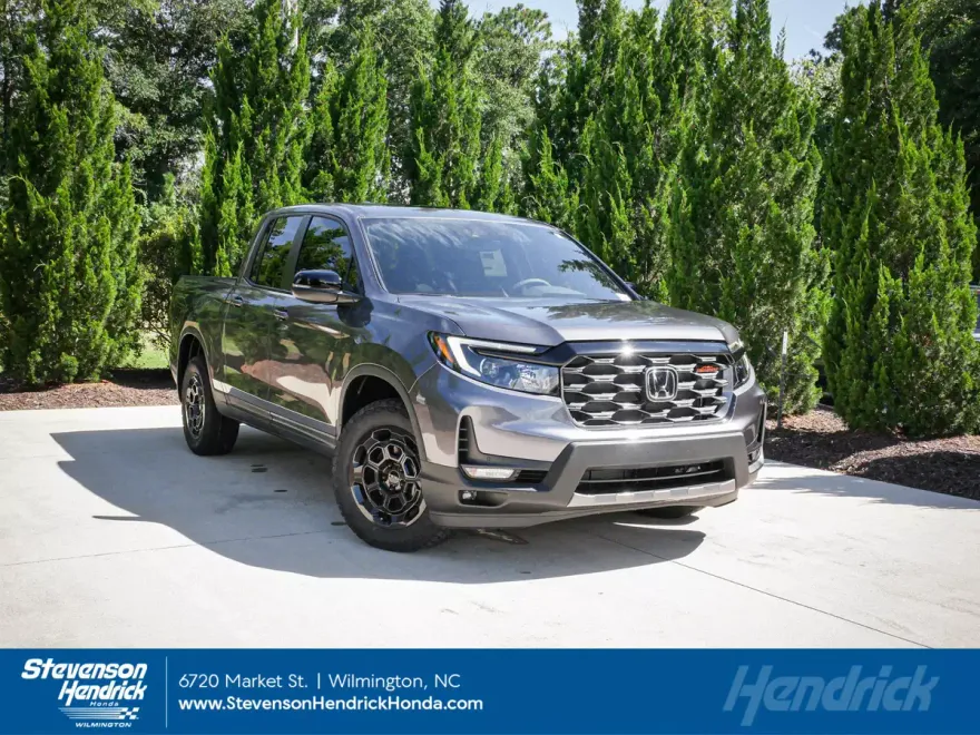 2025 Honda Ridgeline TrailSport photo 1