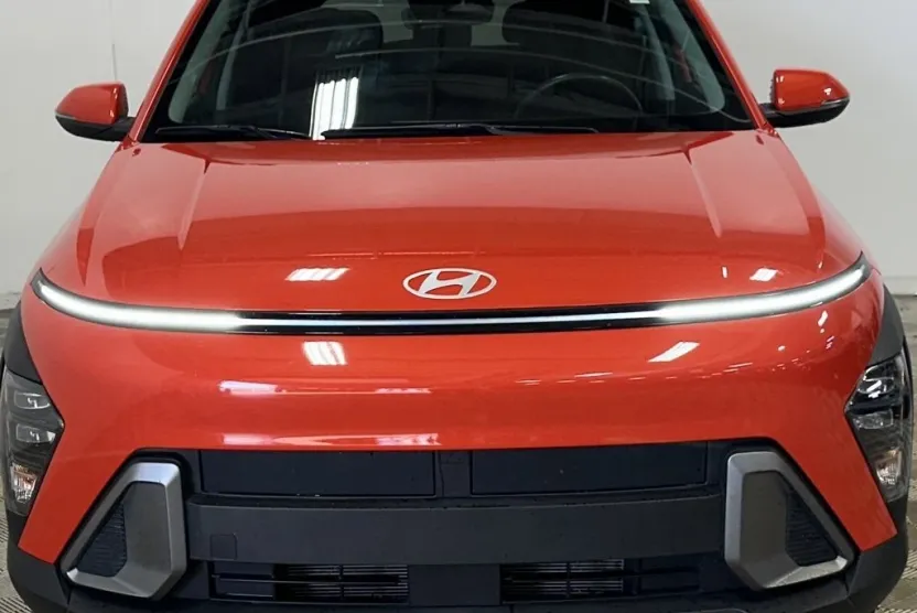 2024 Hyundai Kona SEL photo 1