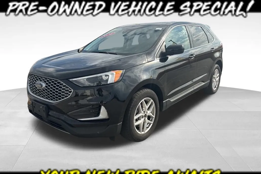 2024 Ford Edge SEL photo 1