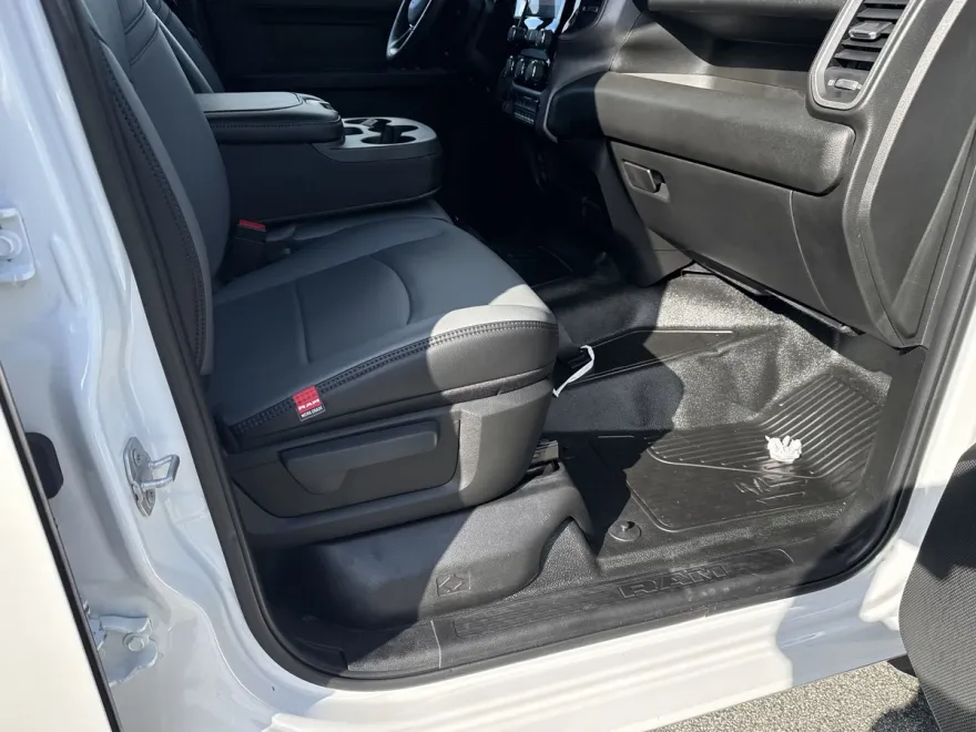 2025 Ram 5500 Tradesman photo 1