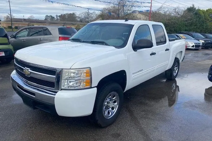 2010 Chevrolet Silverado 1500 LS photo 1