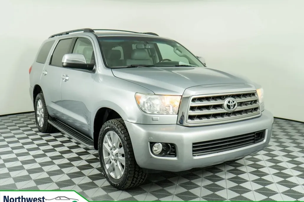 2014 Toyota Sequoia Platinum photo 1