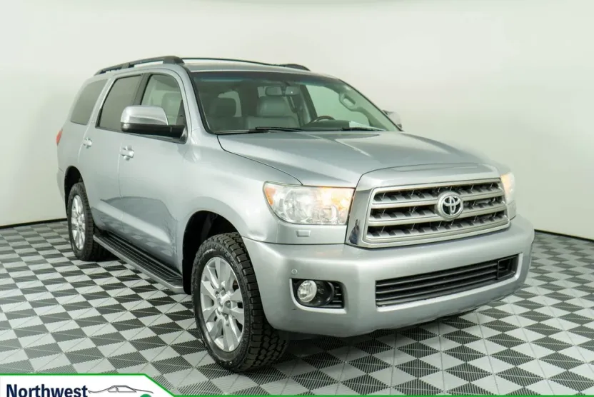 2014 Toyota Sequoia Platinum photo 1