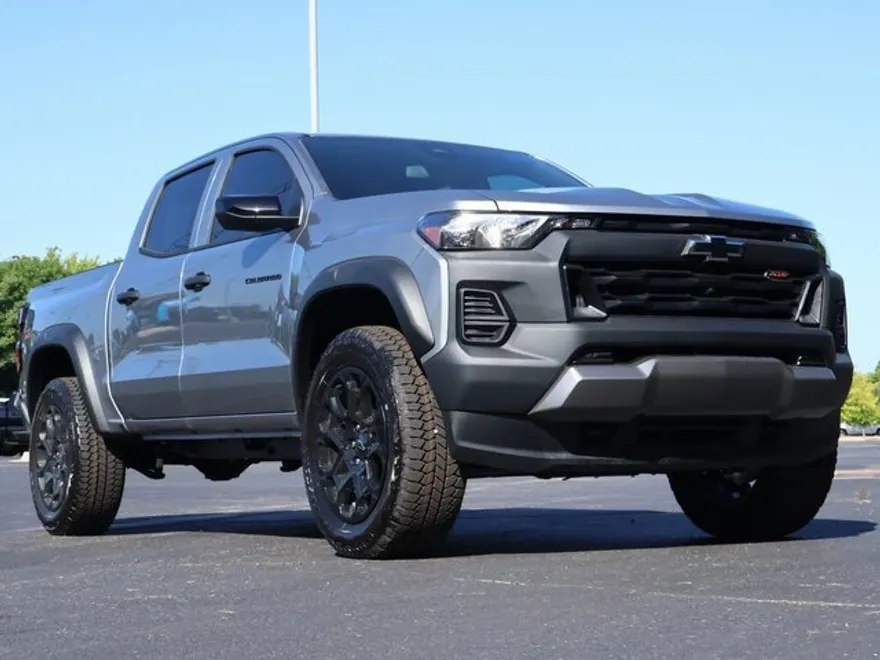 2026 Chevrolet Colorado Trail Boss photo 1