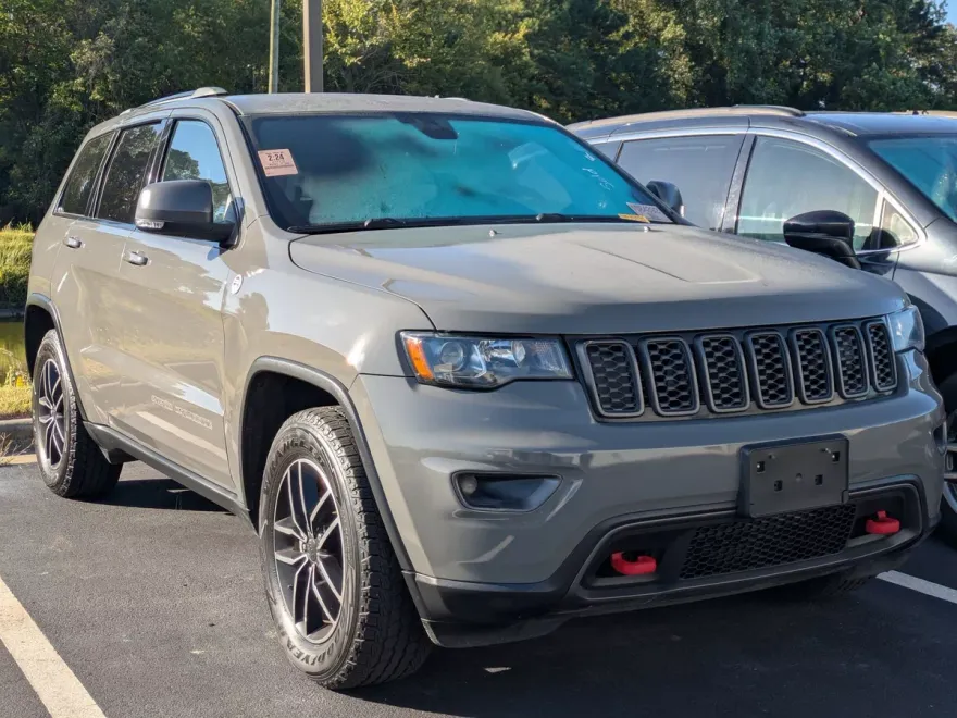 2019 Jeep Grand Cherokee Trailhawk photo 1