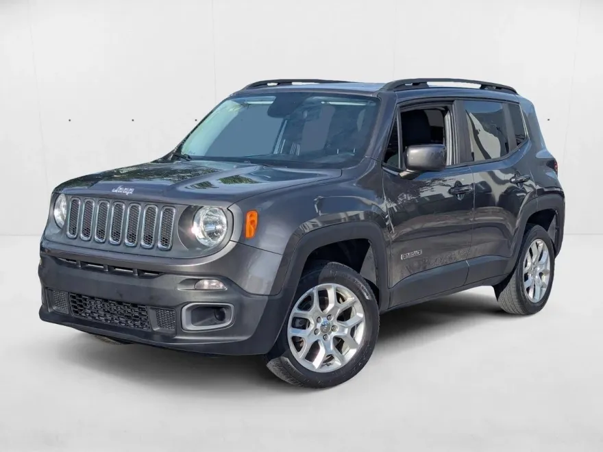 2016 Jeep Renegade Latitude photo 1