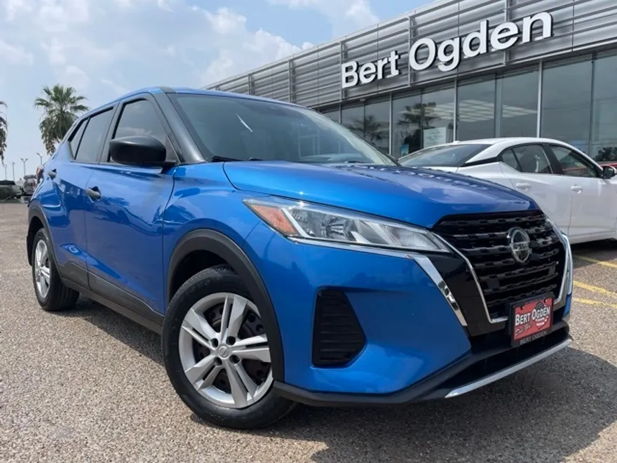 2021 Nissan Kicks S photo 1